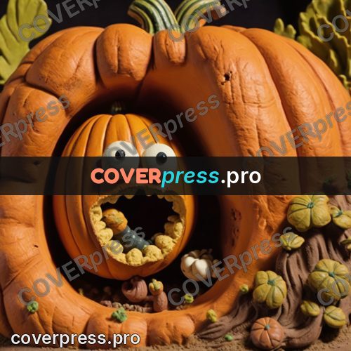 Clay figurine: pumpkin with a carved face