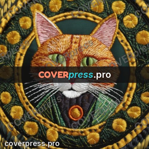 Embroidery design: cat with green eyes