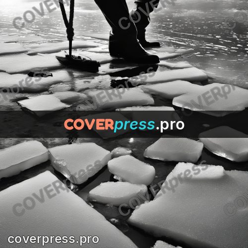 Black and white photo: ice floes on dark water