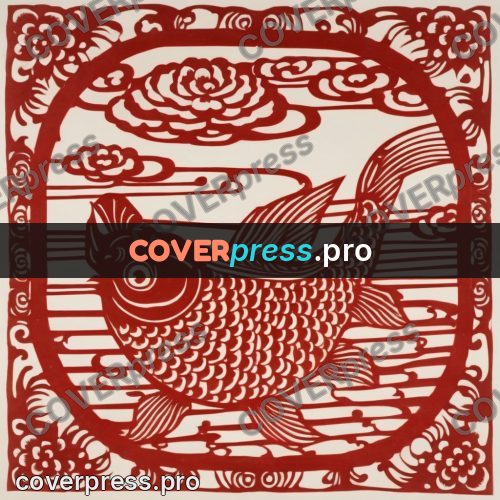 Papercut print: fish with scales in rows