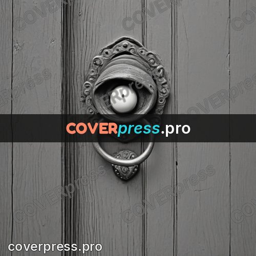 Tim Burton style drawing: door knocker with a face